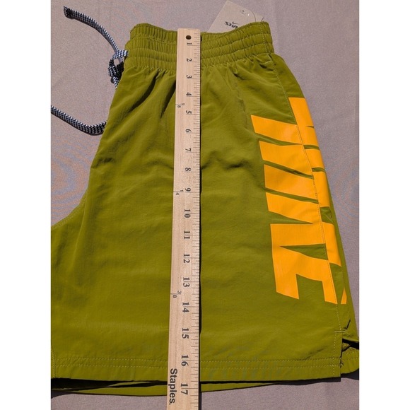 Nike Shorts Mens Medium Green Above Knee Standard Fit Swim Trunks NWT - Picture 7 of 7